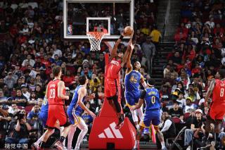 与此形成鲜 与此形成鲜