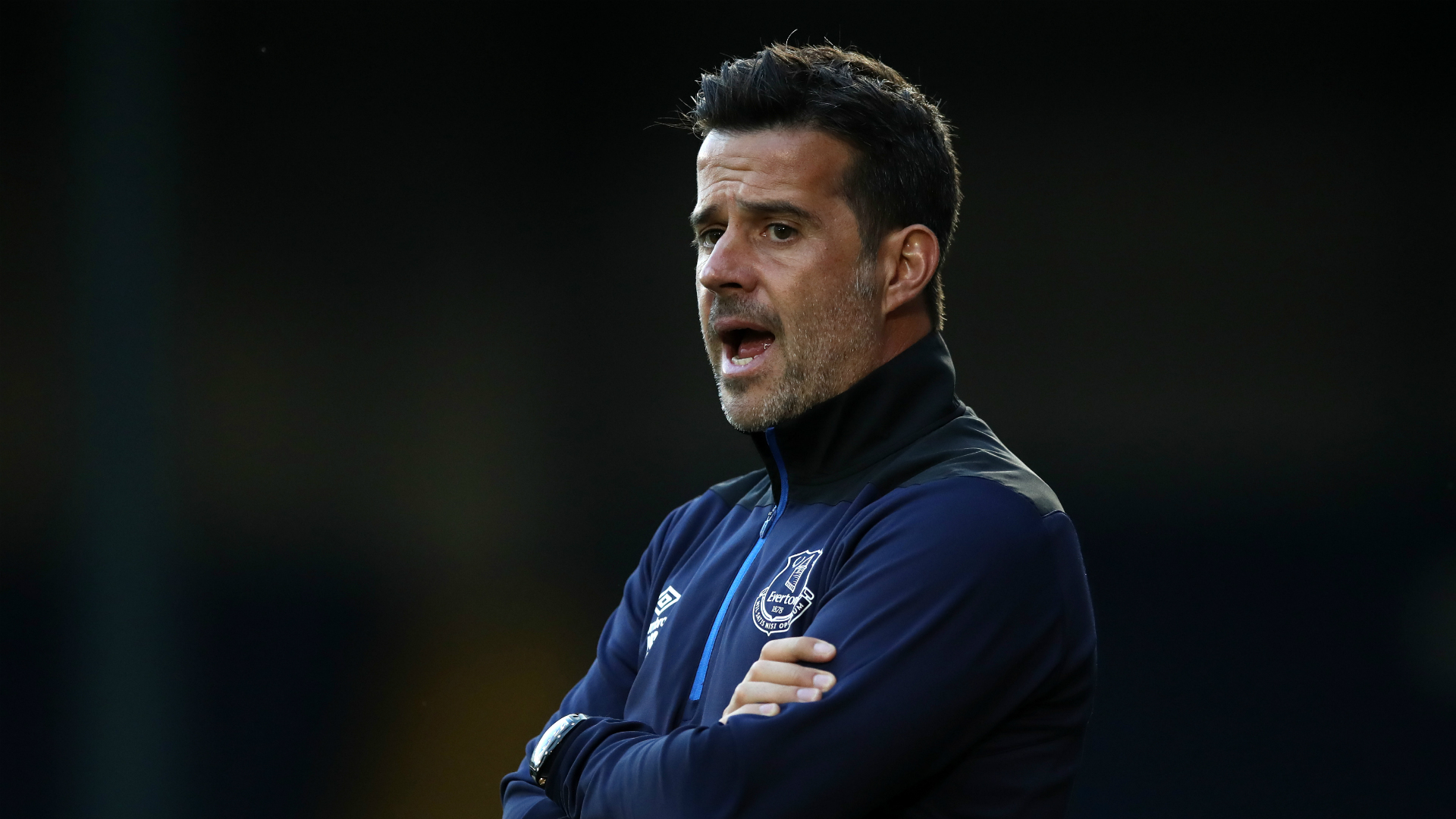 国脚挥拳染 国脚挥拳染