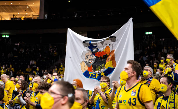 西蒙斯加盟 西蒙斯加盟