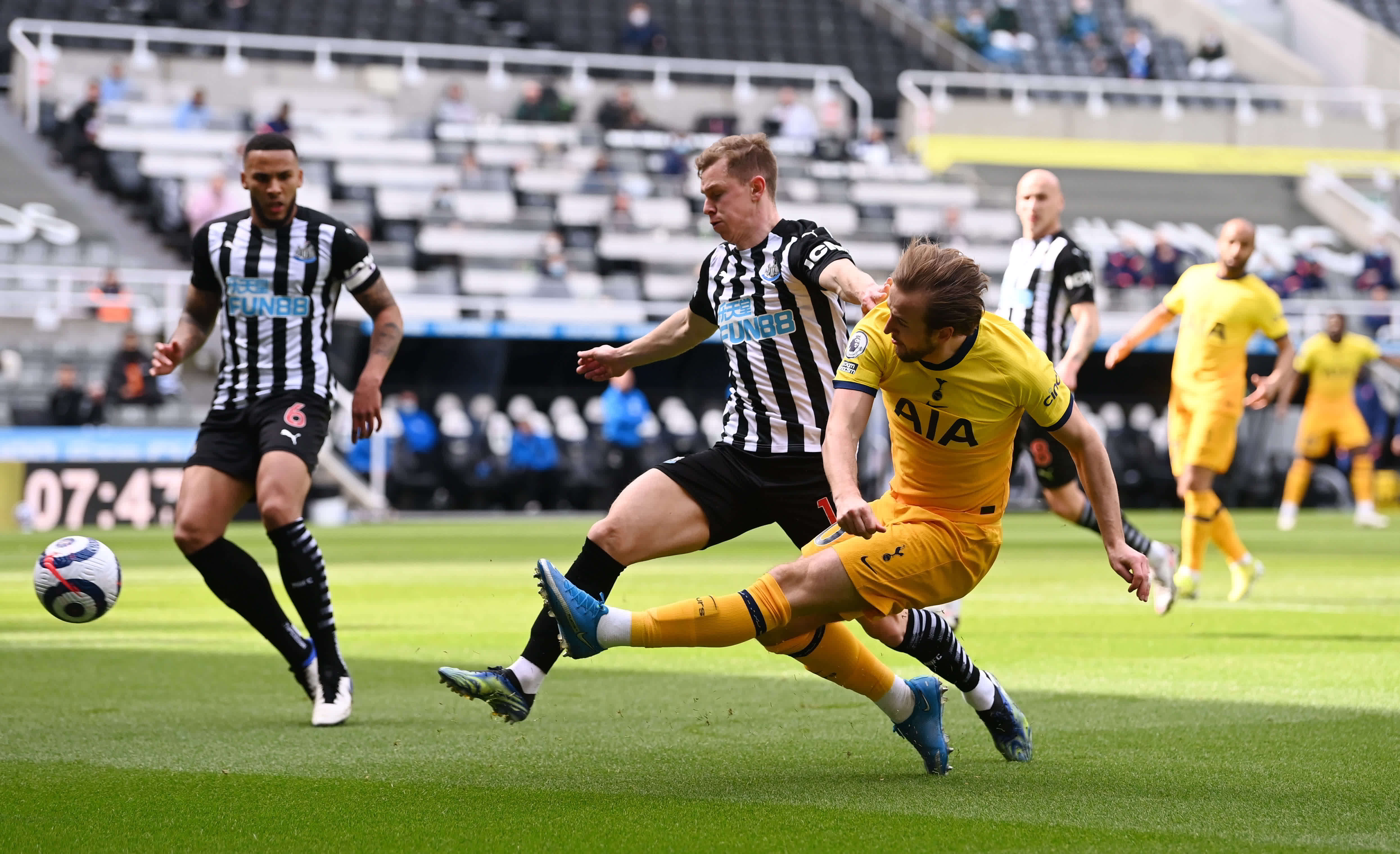 的表现也充 的表现也充