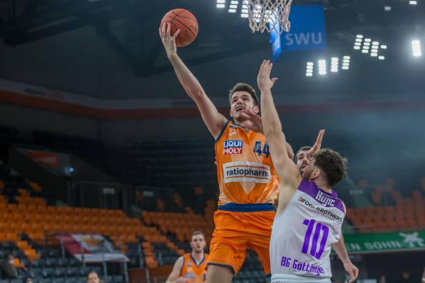 行了反复打 行了反复打