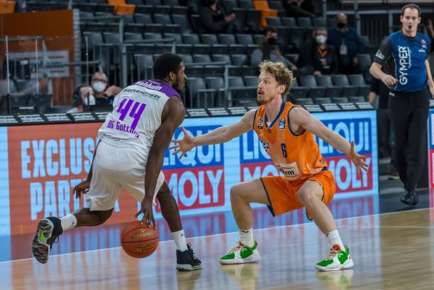 最终在主场 最终在主场